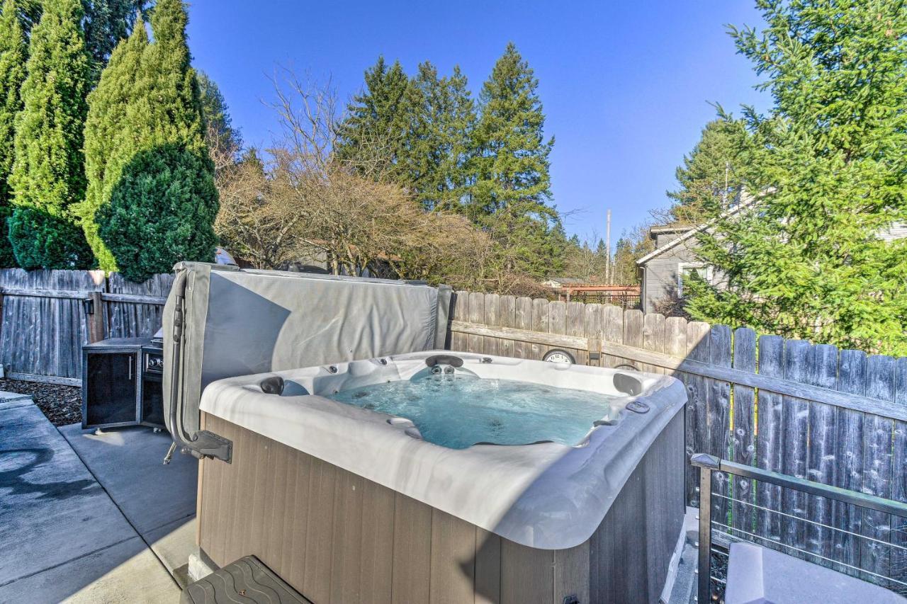 Puget Sound Cabin With Hot Tub And Water Views! بريميرتون المظهر الخارجي الصورة